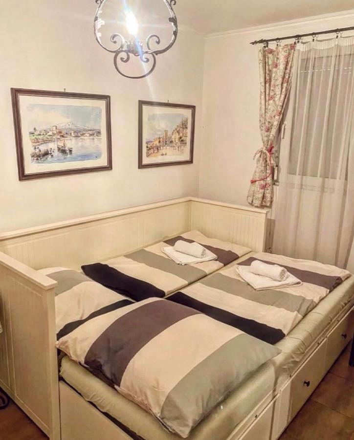 Bella Garden Villa บาลาตอนซาร์โซ ภายนอก รูปภาพ